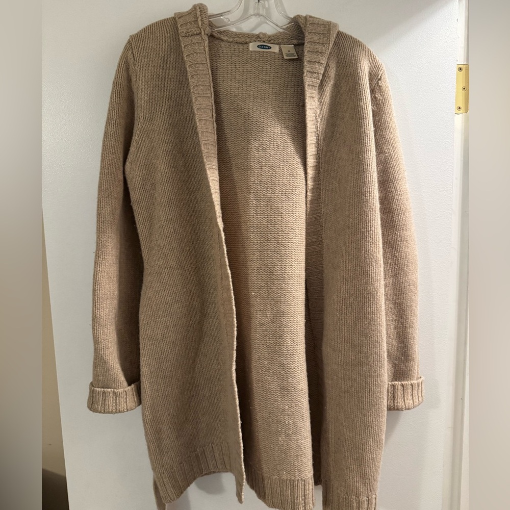 Old Navy Tan wrap sweater. Euc.